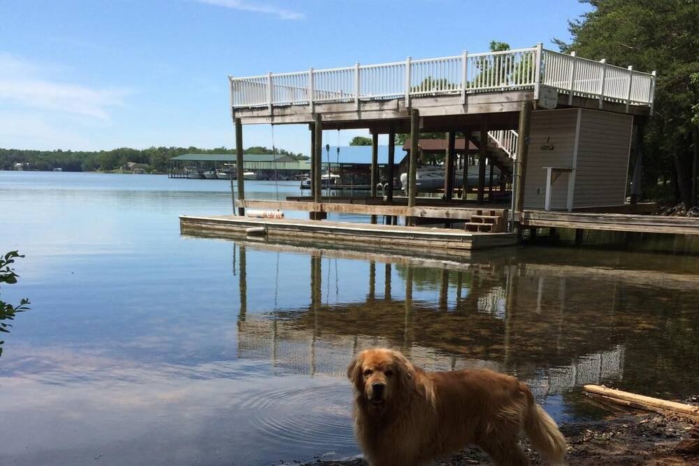Photo of Outdoor in Huddleston