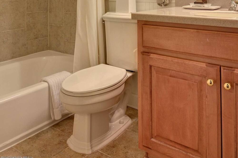 Photo of Bathroom in Kingsmill