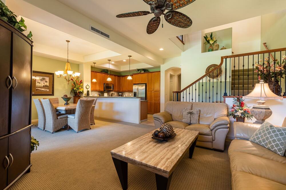 Photo of Livingroom in Kamuela
