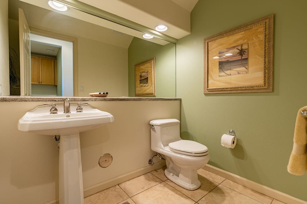 Photo of Bathroom in Kamuela