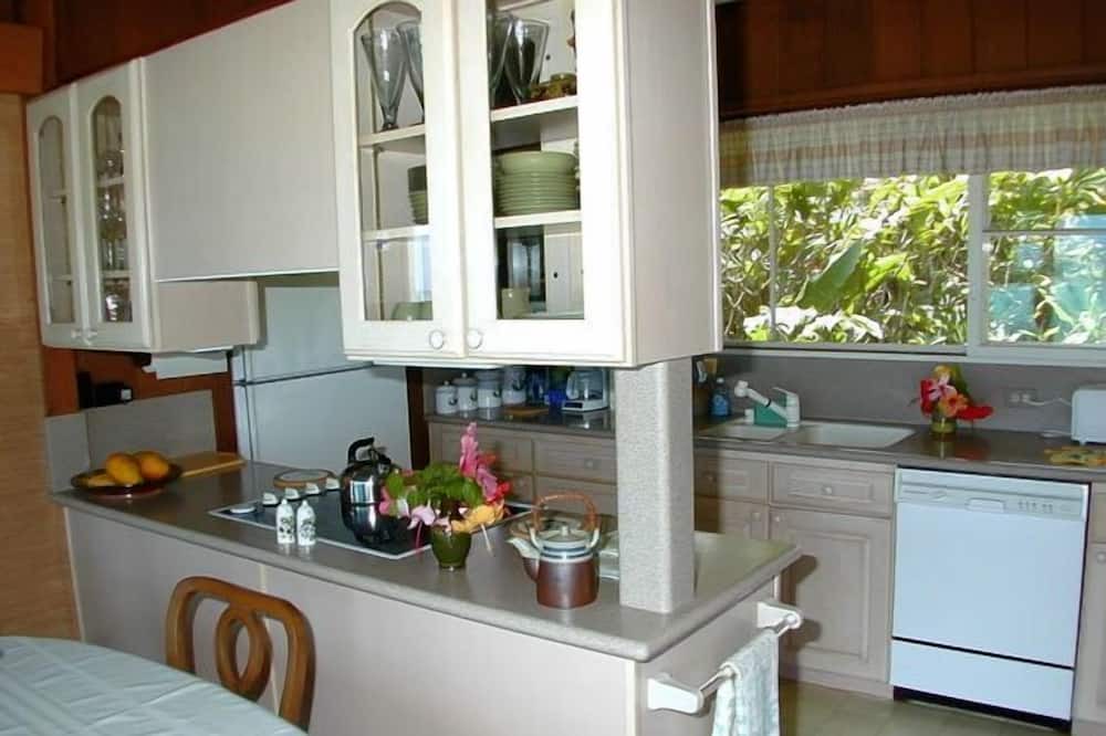 Photo of Kitchen in Haleiwa