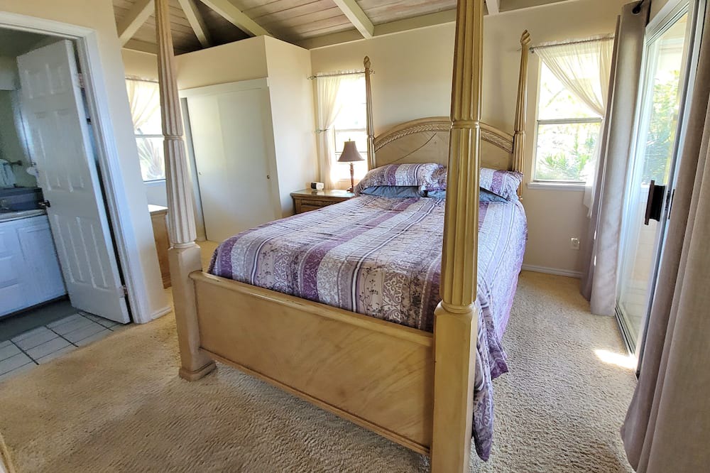Photo of Bedroom in Holualoa