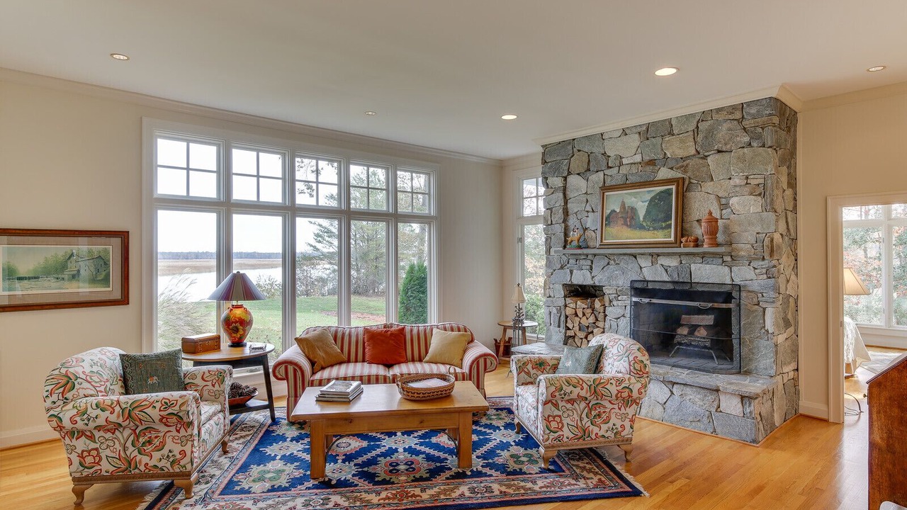 Photo of Livingroom in West Point