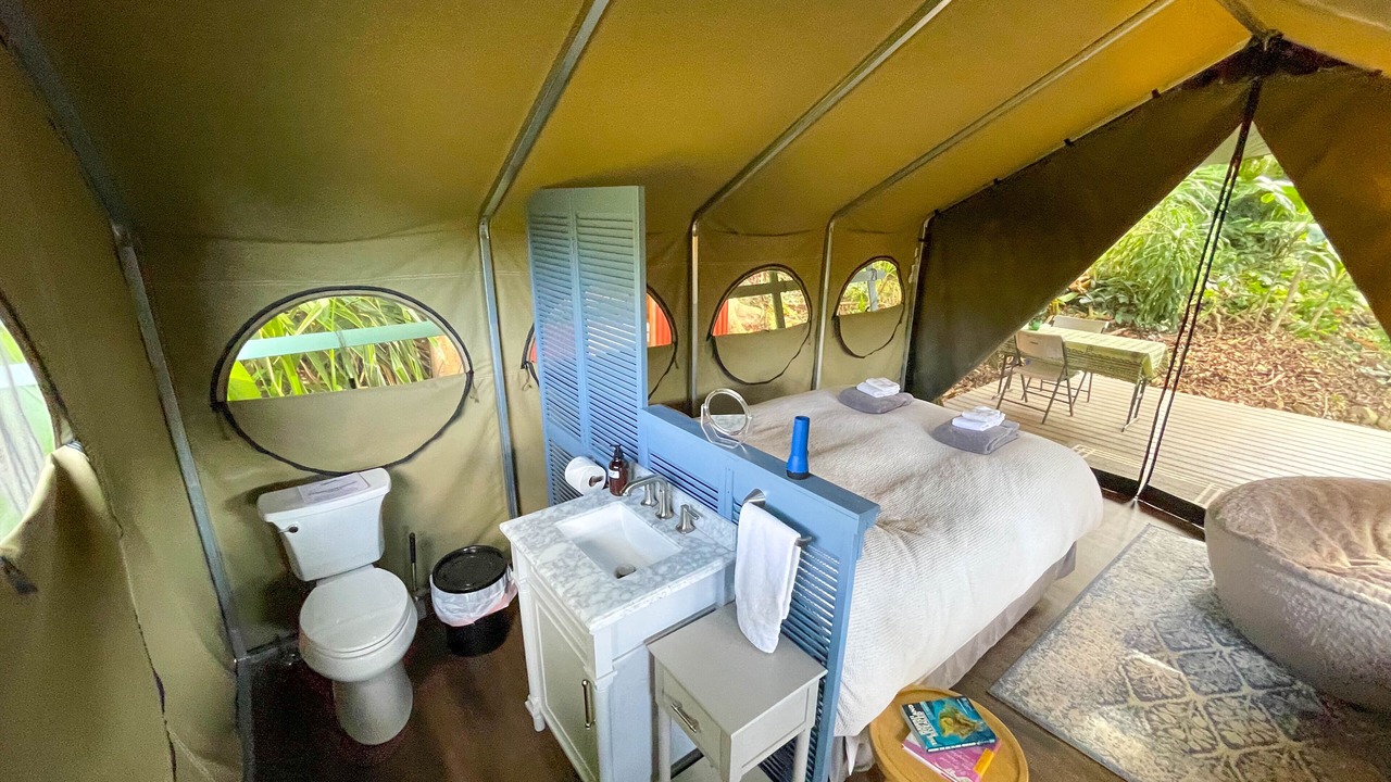 Photo of Bathroom in Kealakekua