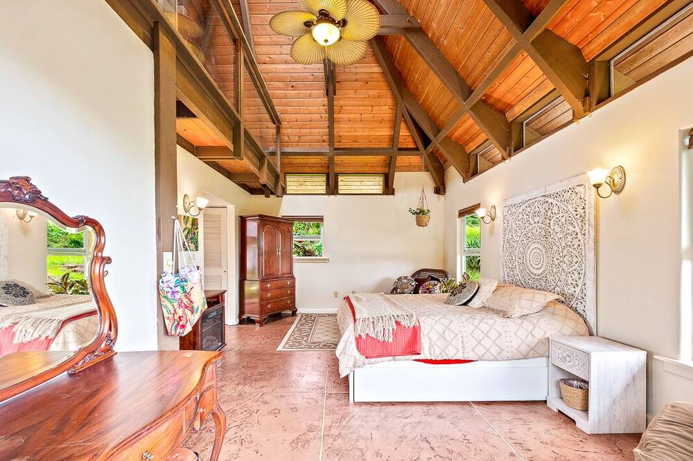 Photo of Bedroom in Holualoa