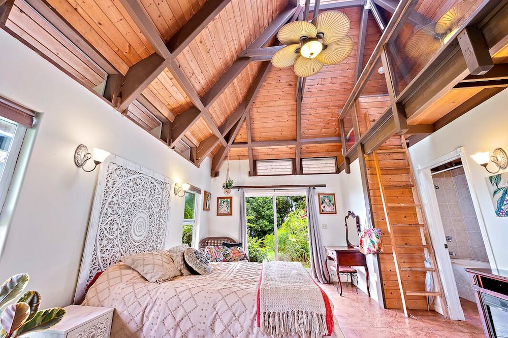Photo of Bedroom in Holualoa