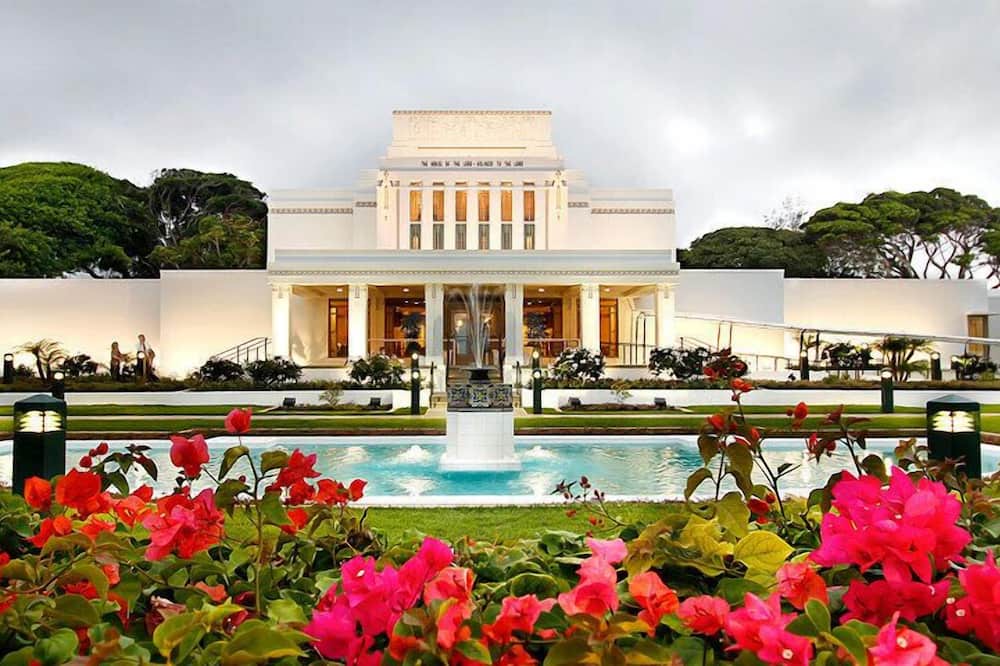 Photo of Others in Laie