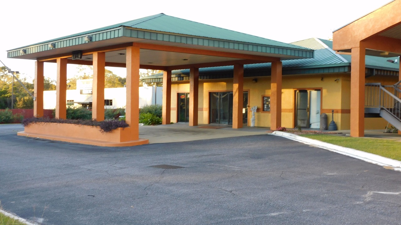 Photo of Outdoor in Camilla