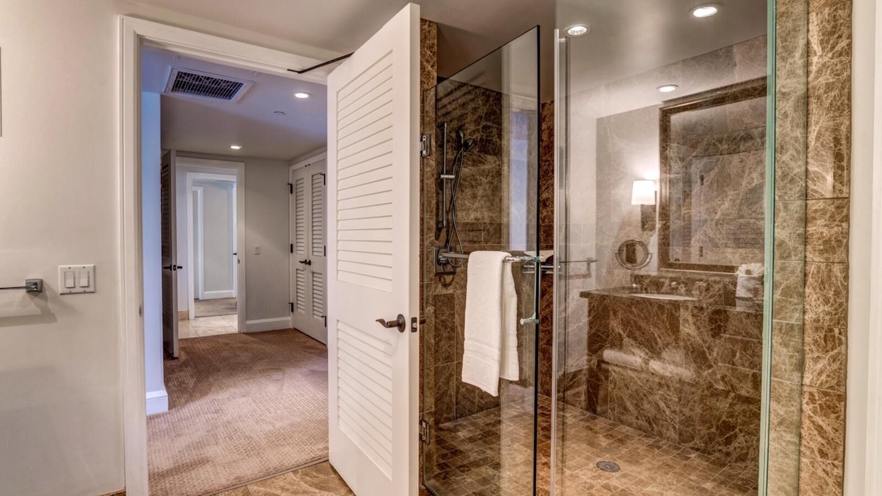 Photo of Bathroom in Honokowai