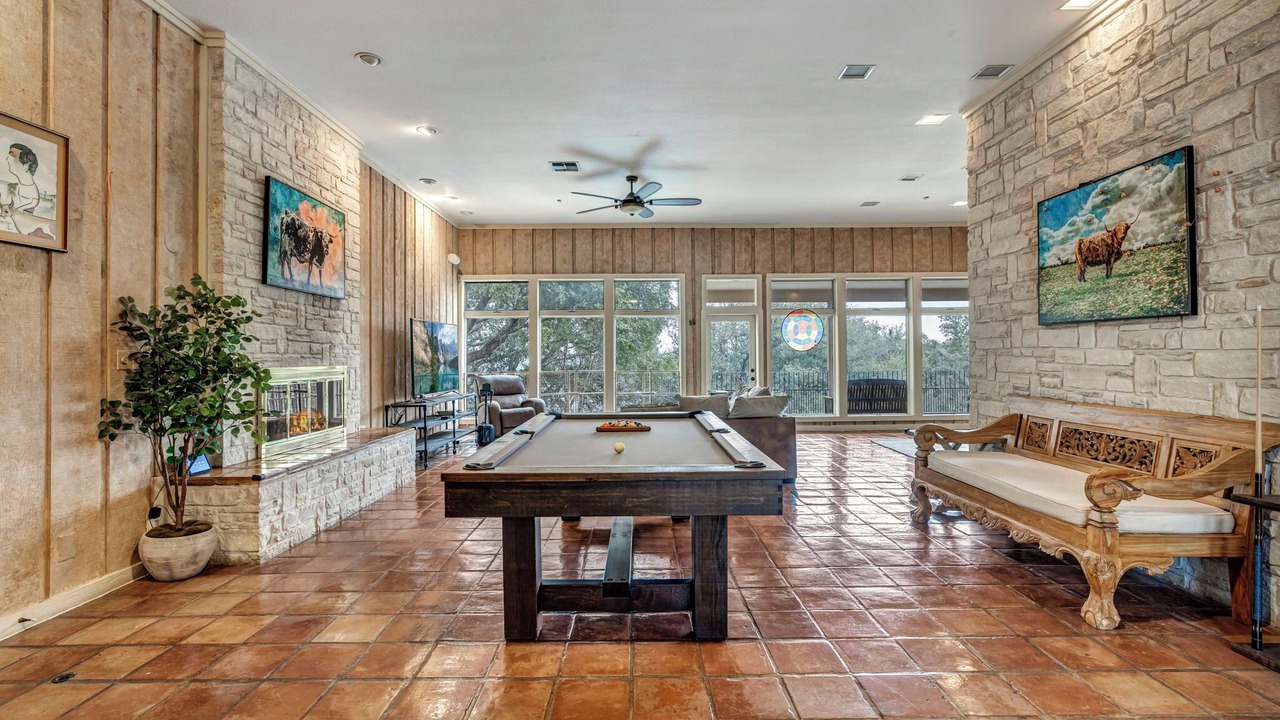Photo of Bedroom in The Estates Above Lost Creek