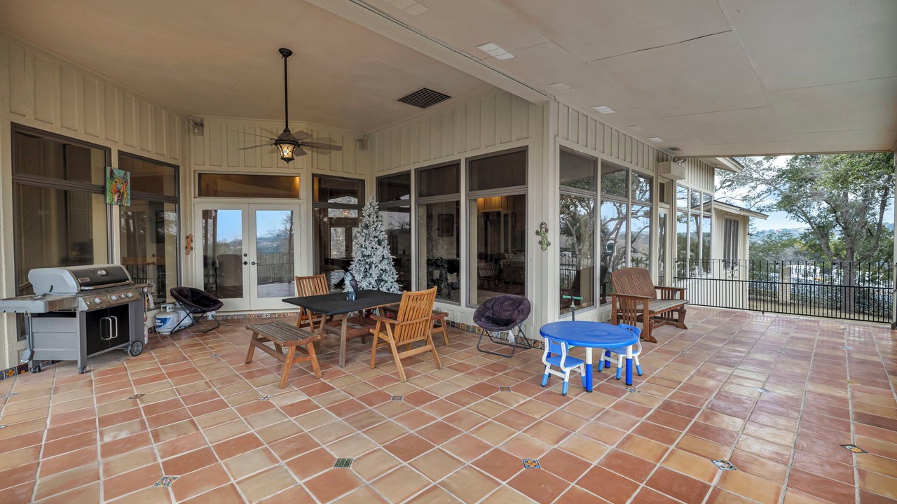 Photo of Outdoor in The Estates Above Lost Creek