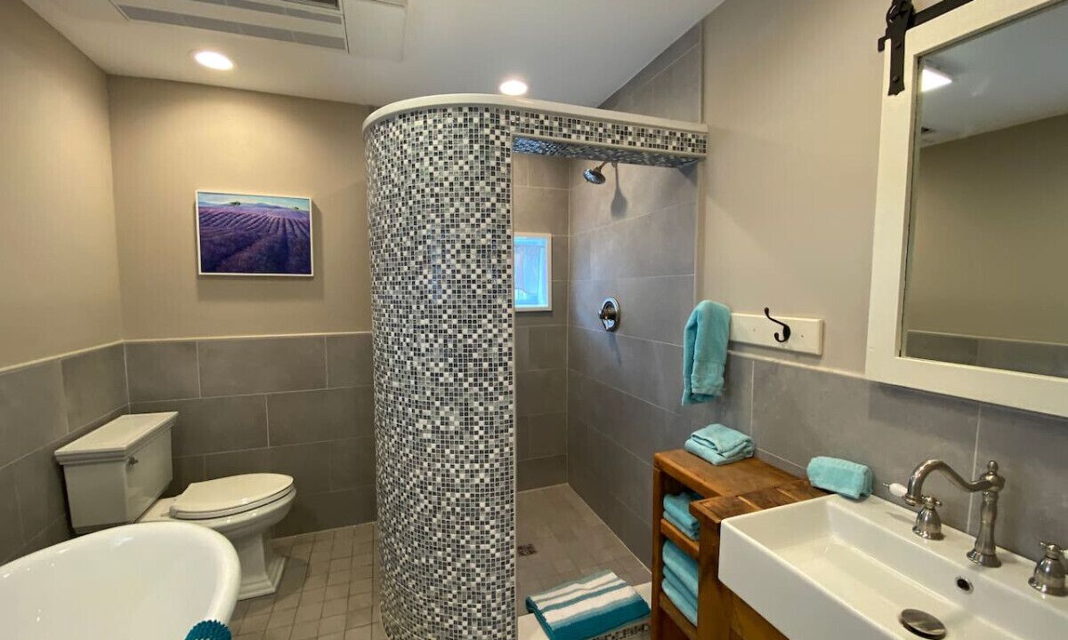 Photo of Bathroom in Bremo Bluff