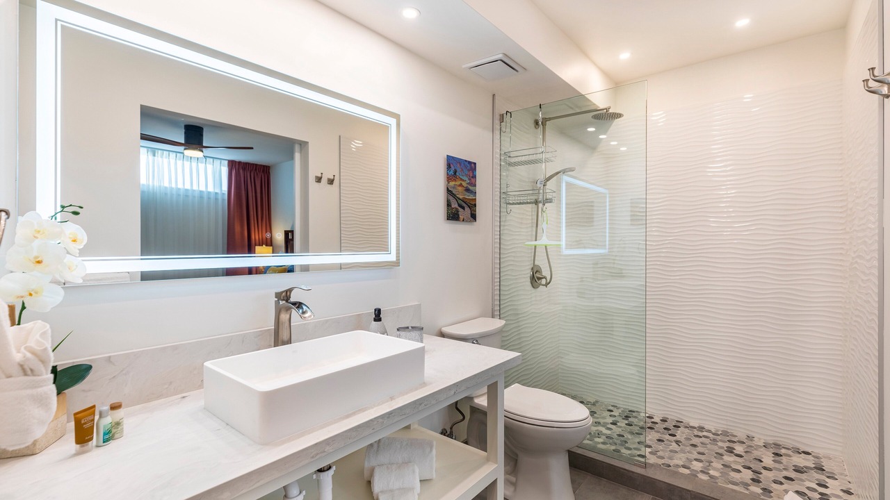 Photo of Bathroom in Kuau