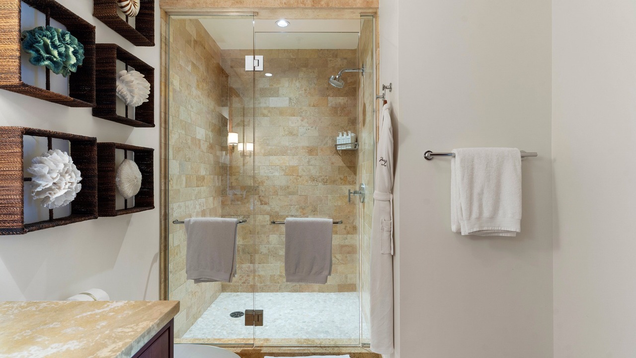 Photo of Bathroom in Napili