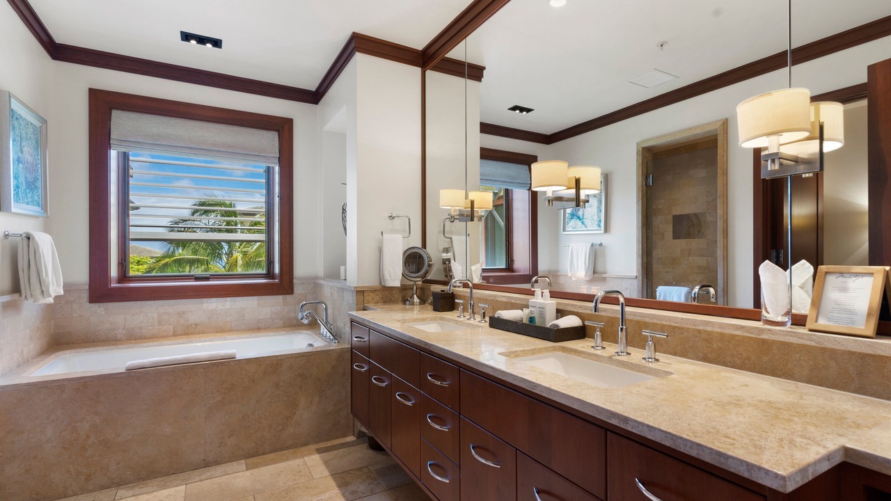 Photo of Bathroom in Napili