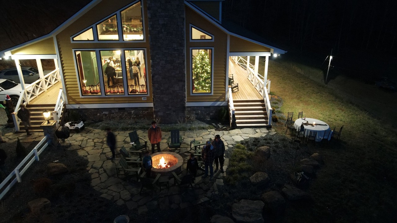 Photo of Outdoor in Bakersville