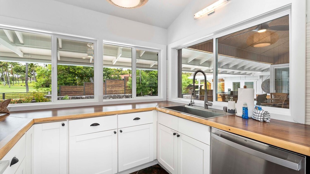 Photo of Kitchen in Keauhou