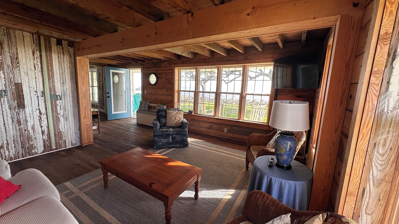Photo of Livingroom in Harkers Island