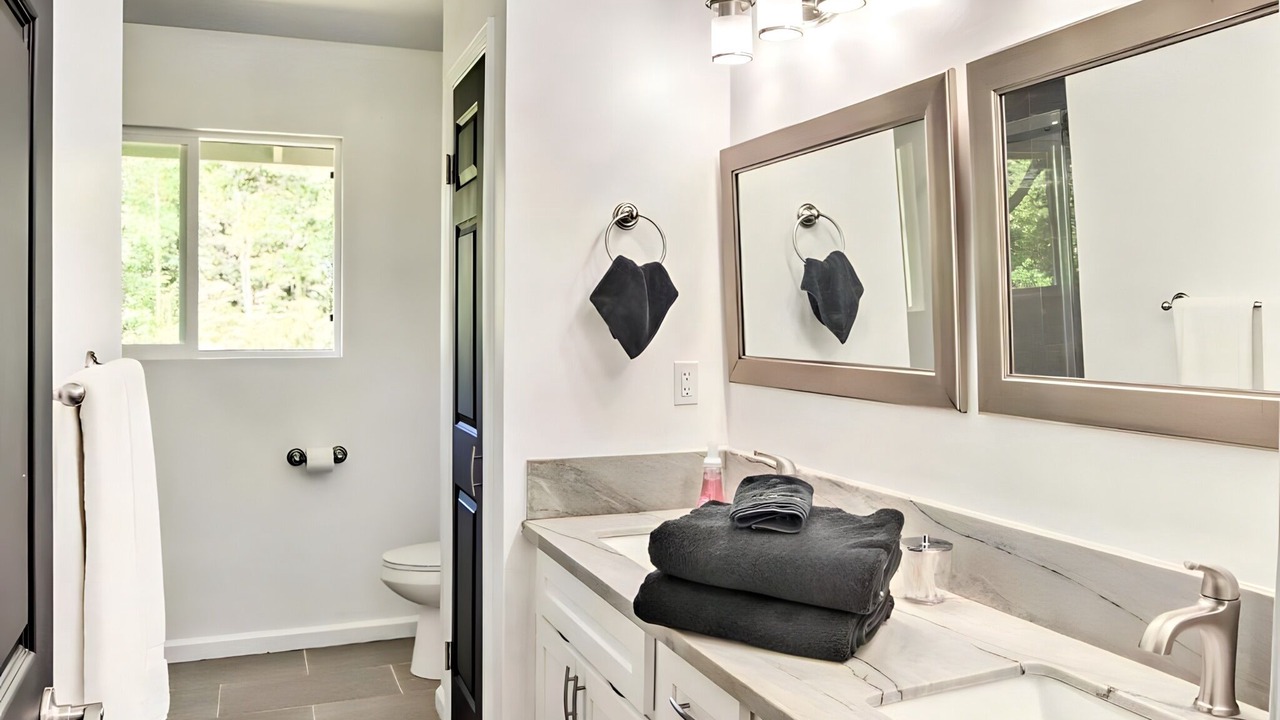 Photo of Bathroom in Keaau