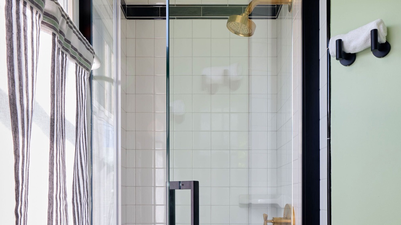 Photo of Bathroom in Wailuku