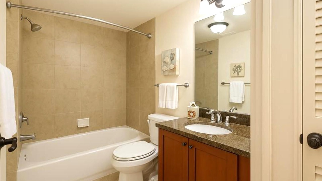 Photo of Bathroom in Waikoloa