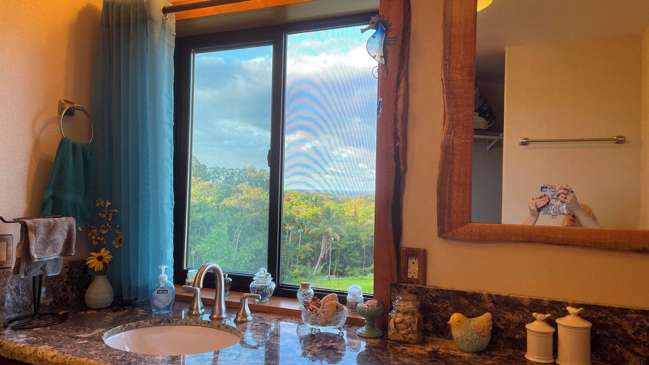 Photo of Bathroom in Paukaa