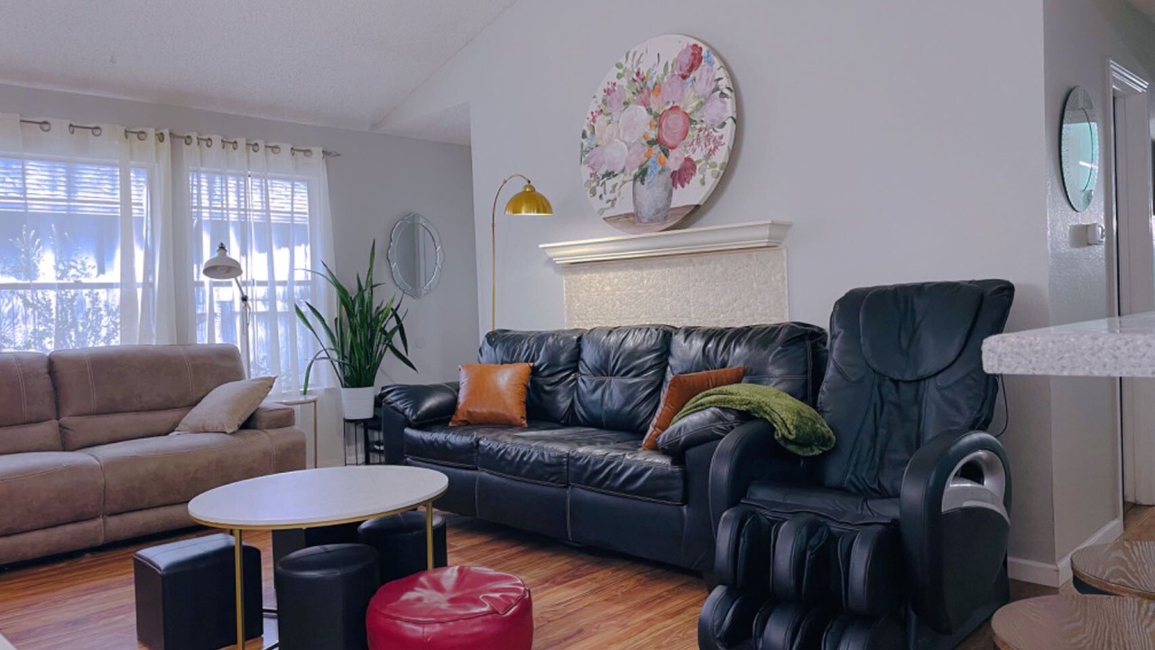 Photo of Livingroom in Wells Branch