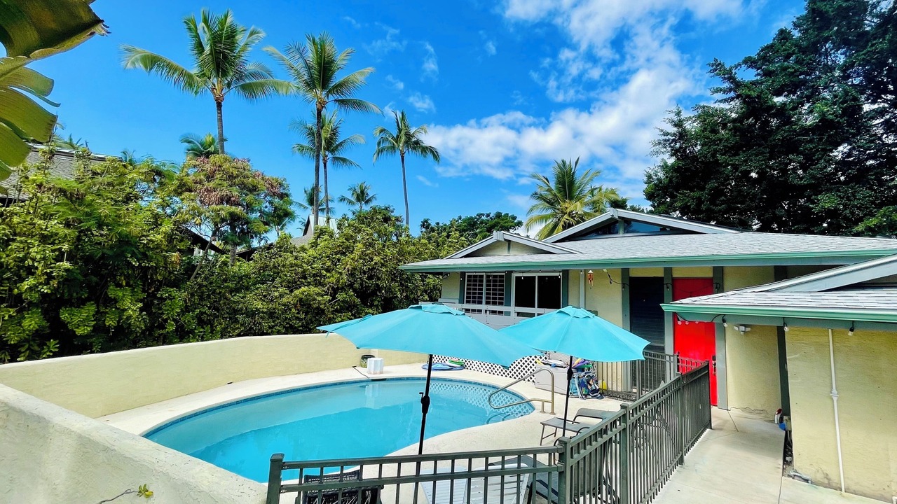 Photo of Outdoor in Kahaluu Bay