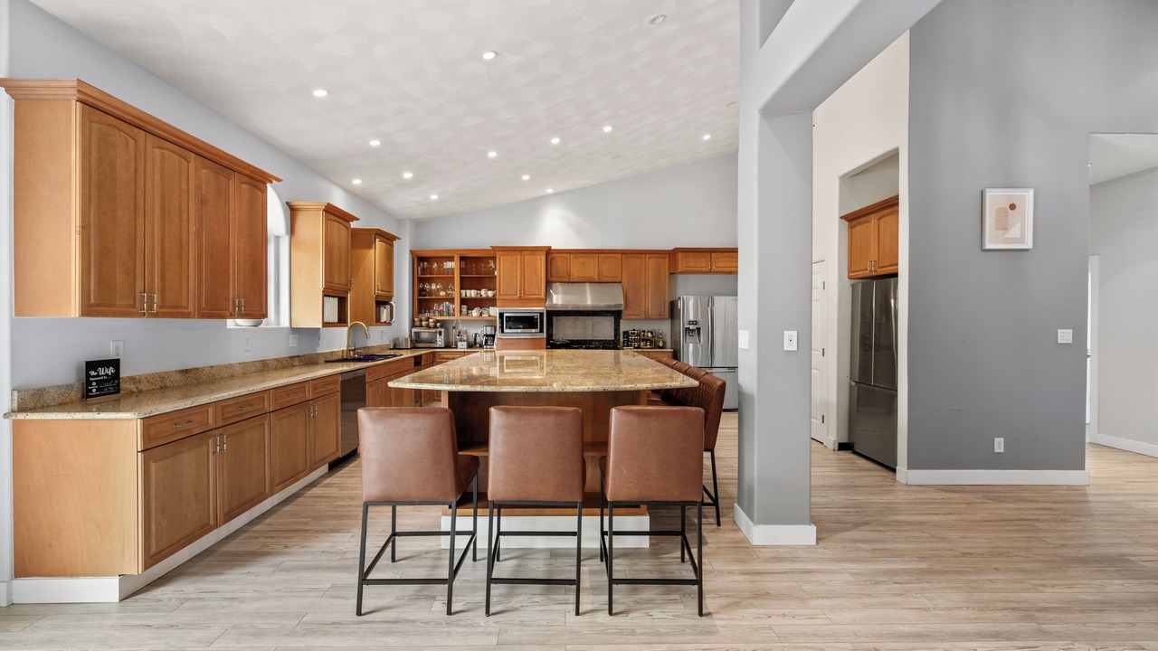 Photo of Kitchen in Wailuku