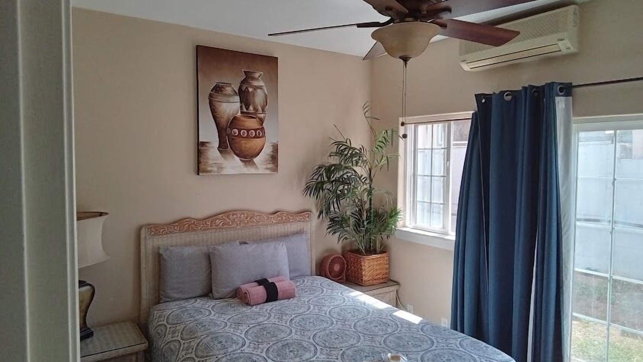 Photo of Bedroom in Wailuku