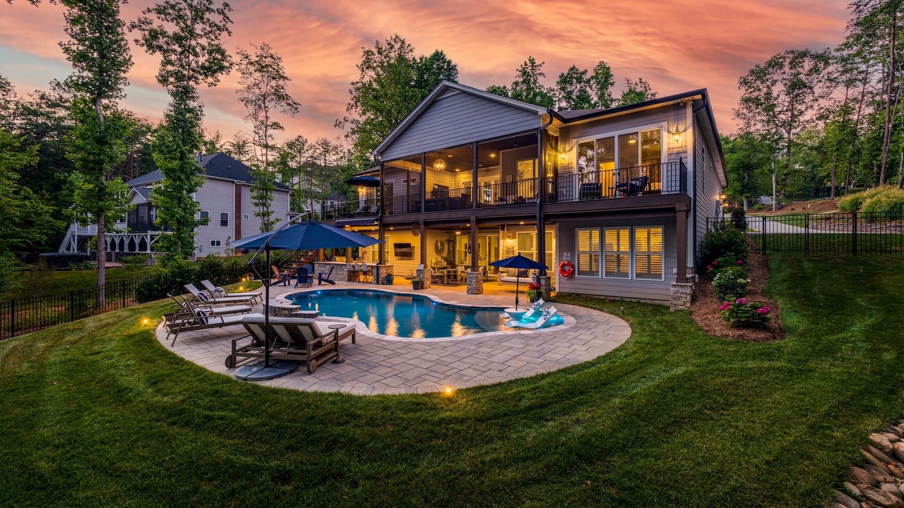 Photo of Outdoor in Mayhew