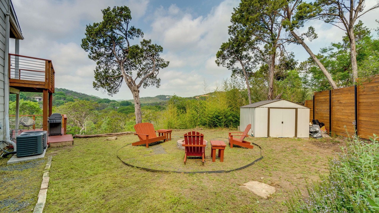Photo of Outdoor in Westlake Highlands