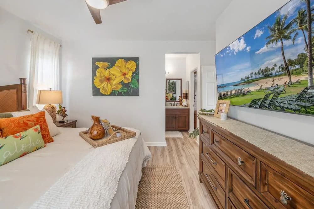 Photo of Bedroom in Makaha Valley
