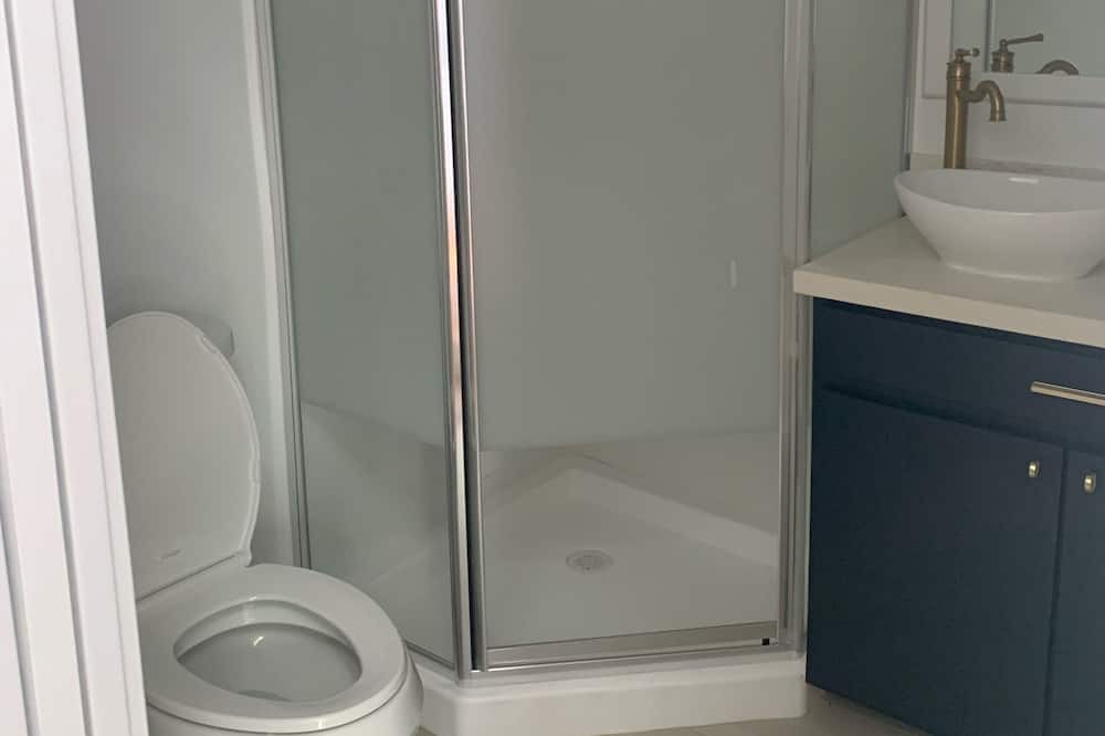 Photo of Bathroom in Kona Palisades
