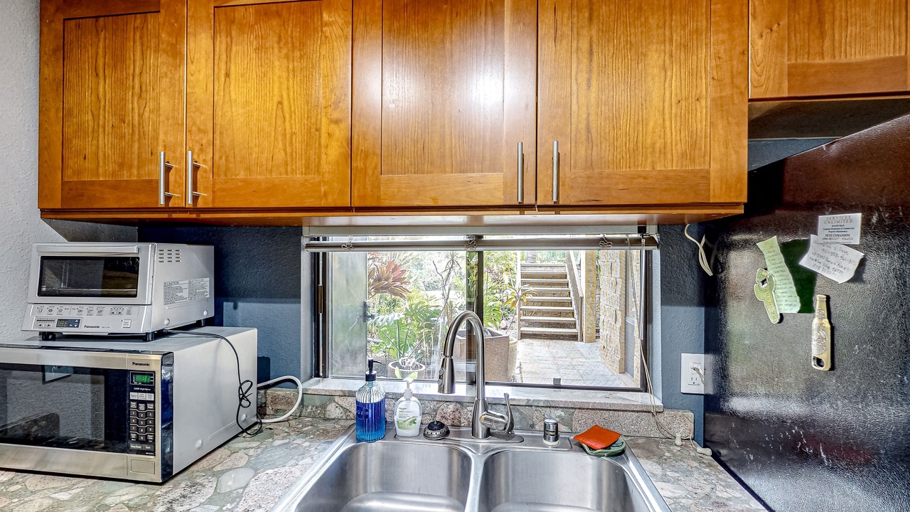 Photo of Kitchen in Waikoloa