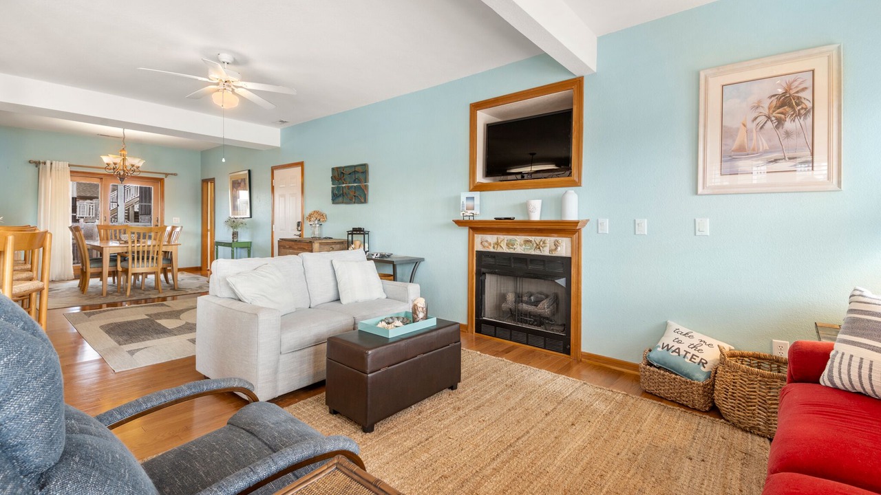 Photo of Livingroom in Manteo