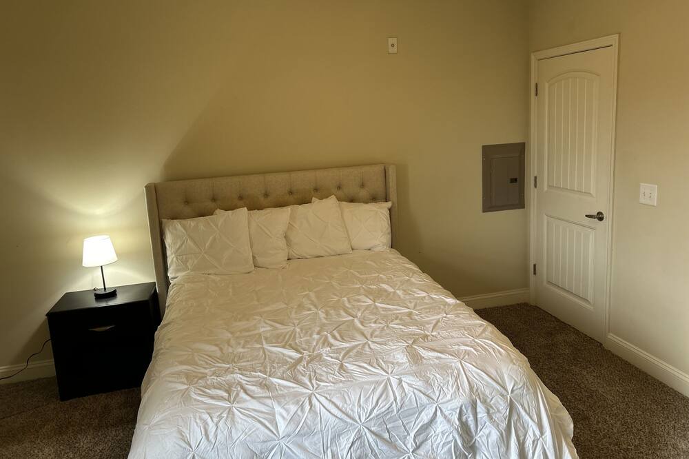 Photo of Bedroom in Brown Road