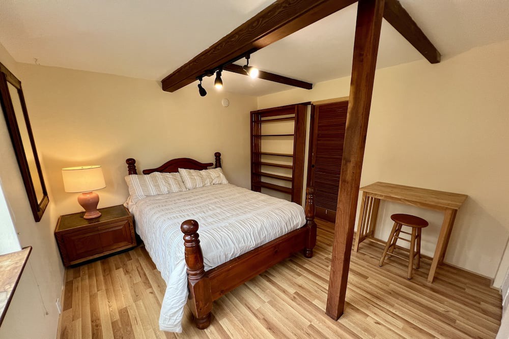 Photo of Bedroom in Kealia