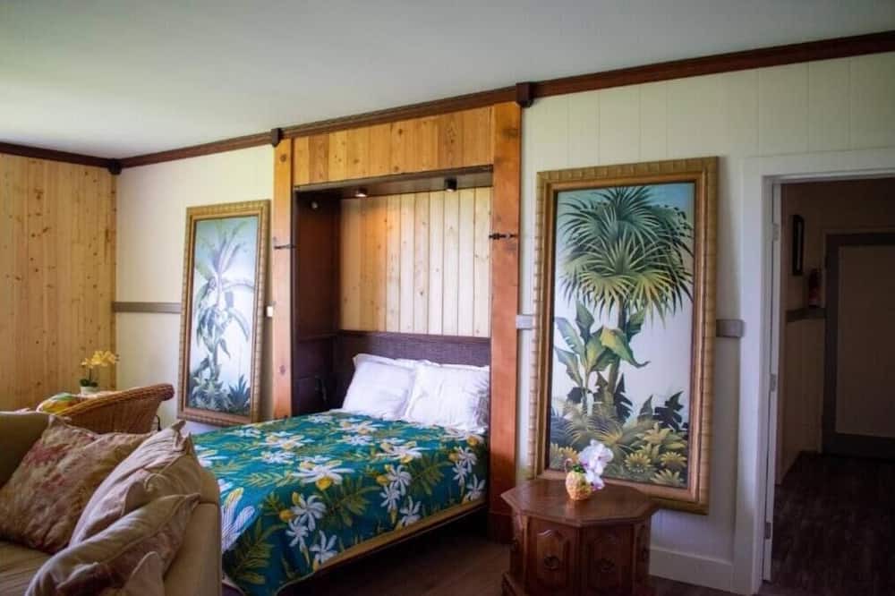 Photo of Bedroom in Kapaau