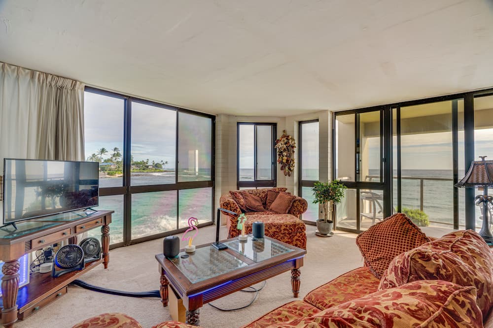 Photo of Livingroom in Poipu