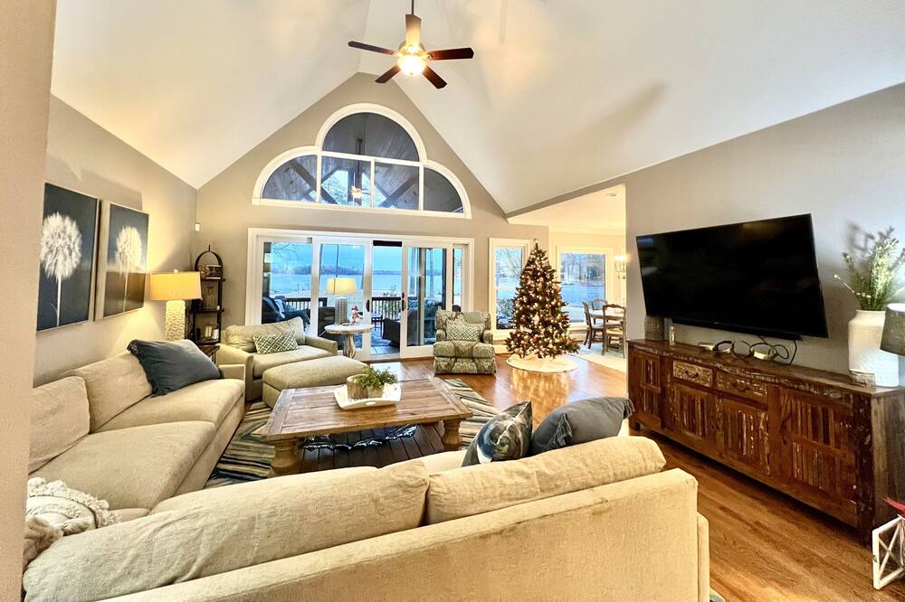 Photo of Livingroom in Chapin