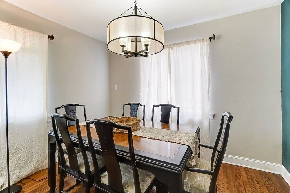 Photo of Bedroom in Enderly Park