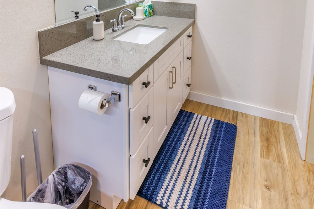 Photo of Bathroom in Kahuku