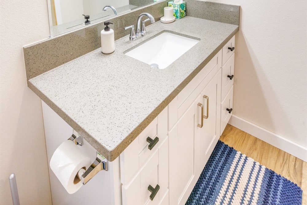 Photo of Bathroom in Kahuku