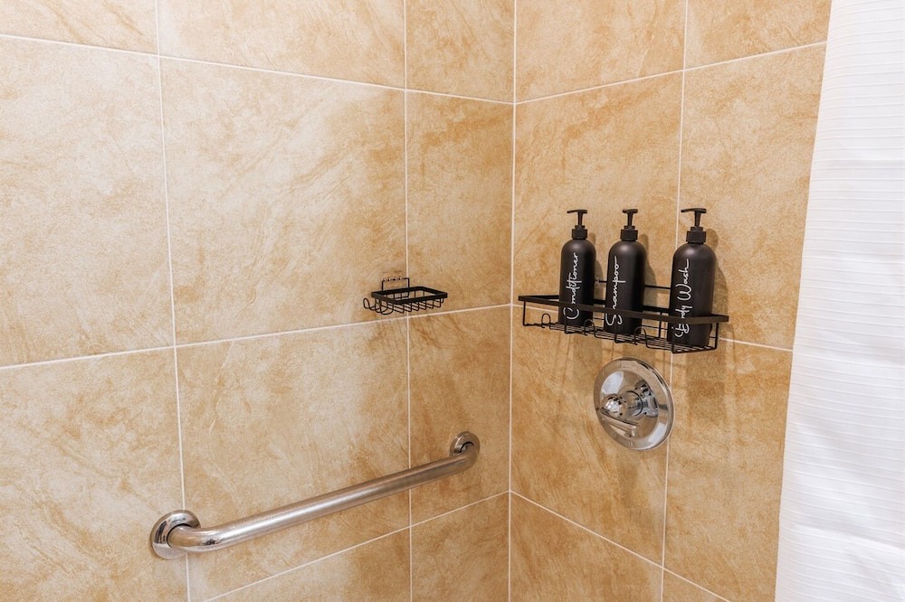 Photo of Bathroom in Kahuku