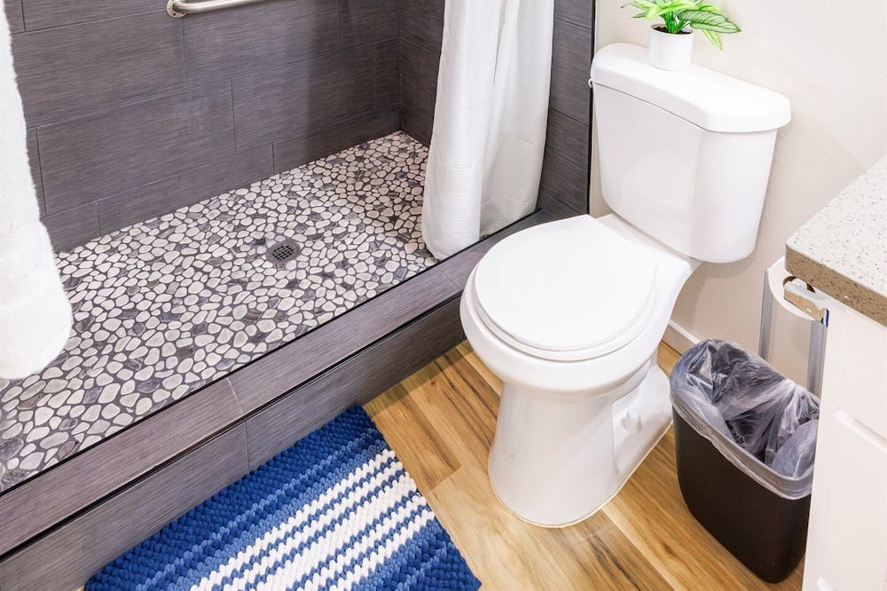 Photo of Bathroom in Kahuku