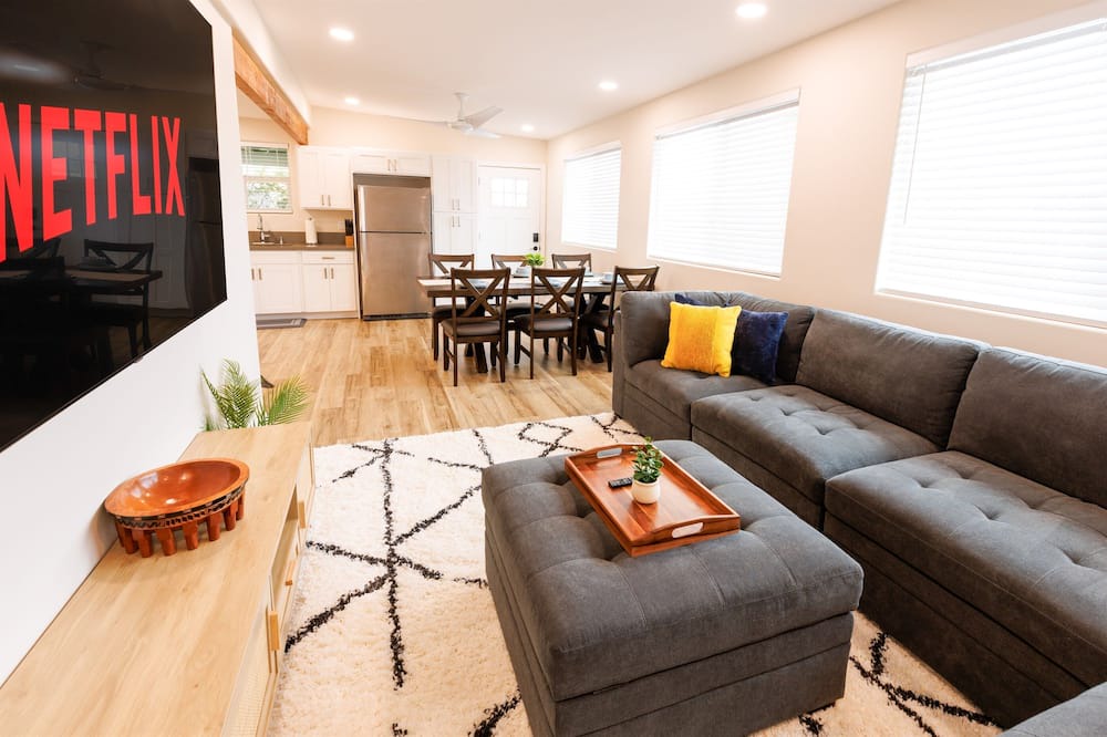 Photo of Livingroom in Kahuku