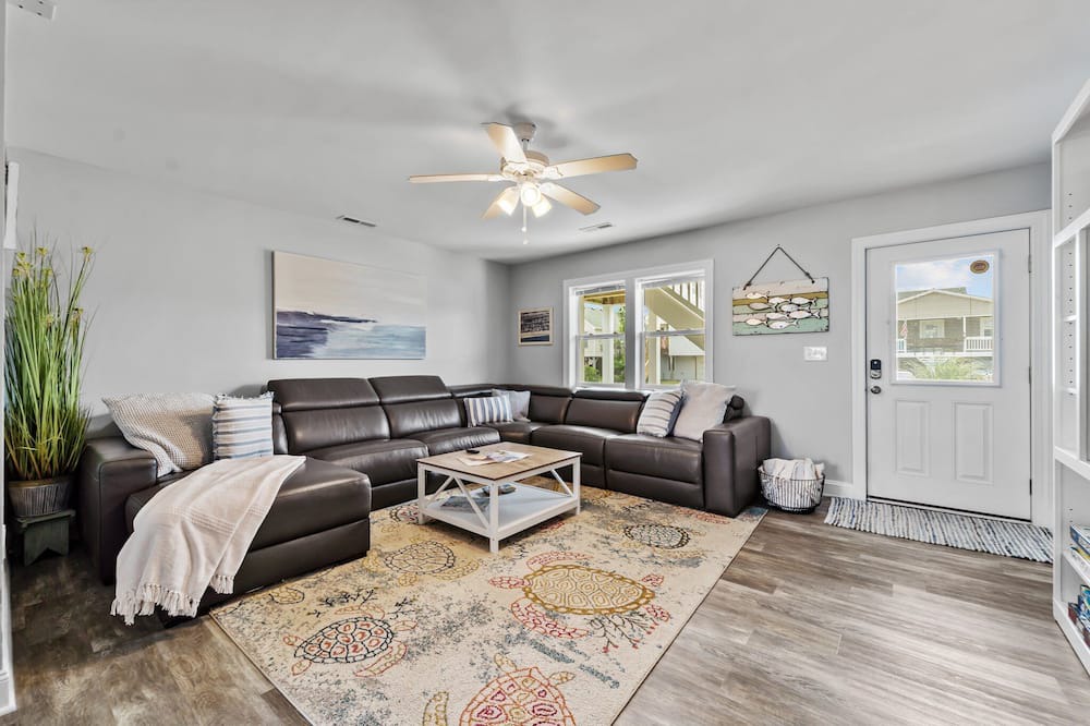 Photo of Livingroom in Colington