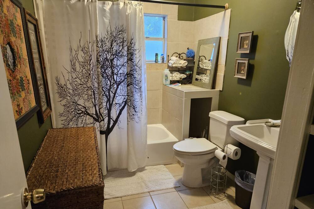 Photo of Bathroom in Rosewood