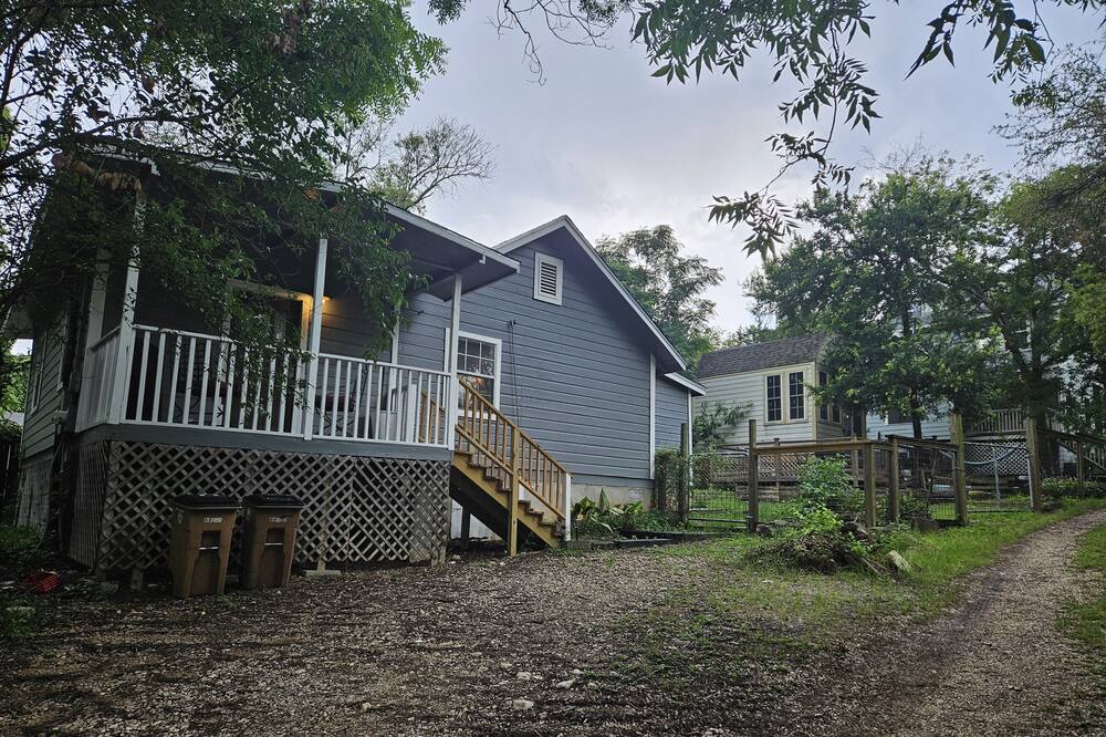 Photo of Outdoor in Rosewood